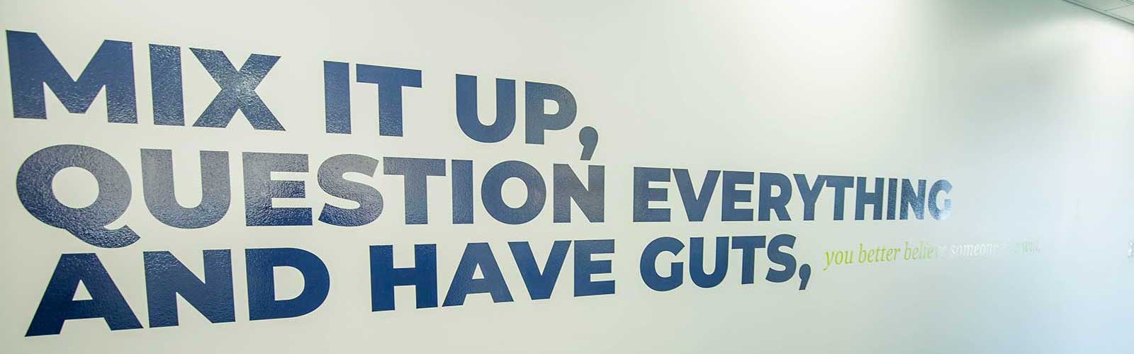 Motivational saying at Orases