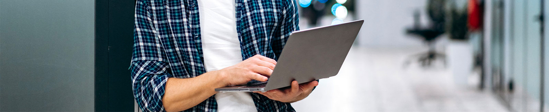 a database administrator providing professional database migration services